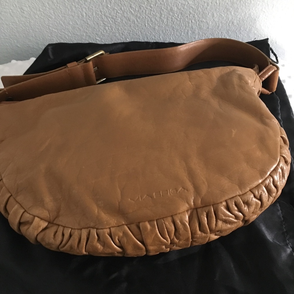 Leather bag